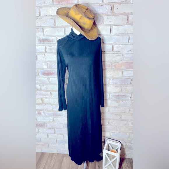 NWT Who What Wear Long Sleeve Ribbed Turtleneck Dress - Picture 1 of 11